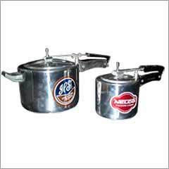 Inner Lid Pressure Cookers