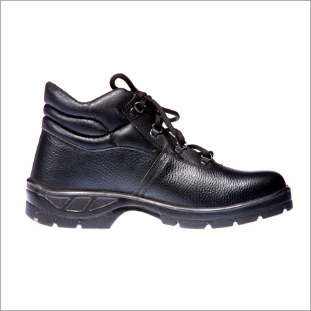 Injection Moulded PU, Nitrile Rubber & Safety Shoes