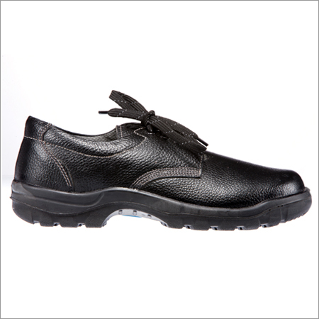 Injection Moulded PU, Nitrile Rubber & Safety Shoes