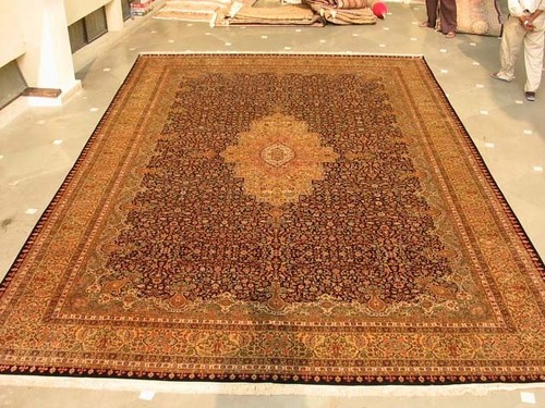 Noor Kashan Pure Silk On Silk Carpet
