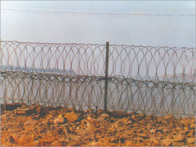 Razor Wire For Open Air Fencing