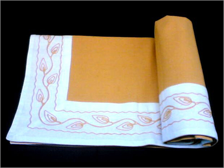 Table Cover - Polyester, Variable Dimensions, Gold | Colorfast, Durable Fabric, Easy Cleaning, Elegant Design, Protective Cover