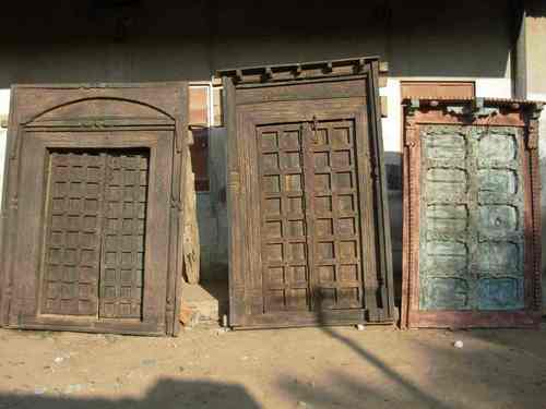 ANTIQUE DOORS