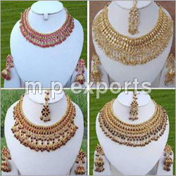 Fashion Neckles