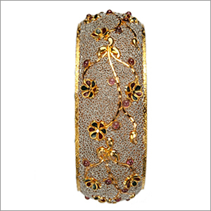 Gold Kada