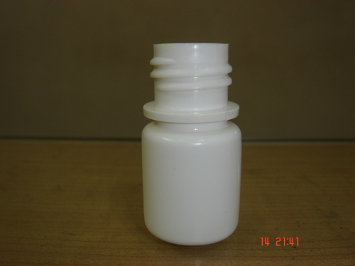 Plastic packaging material