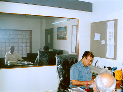 Glass & Aluminum Partition