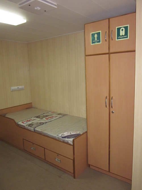 Cabin Bed & Ward robe