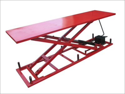 Hand Operated Motorcycle Lift (REDDTEC)