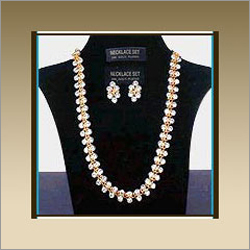 Pearl Set