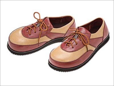 Aramax Beige Maroon combination Uni Shoes