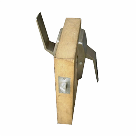 Low Profile Push / Pull Latch