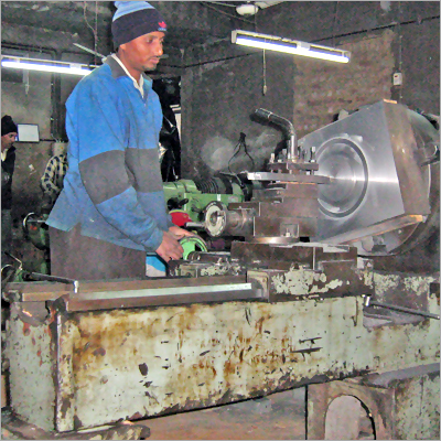 Heavy Duty Lathe Machine