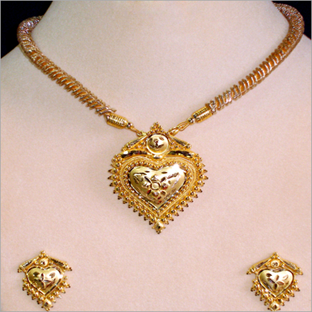 Pure Gold Necklace