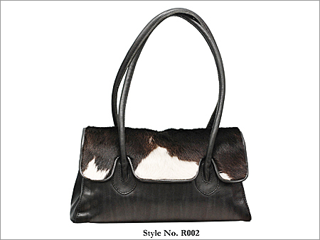 Peri Black Leather Hand Band