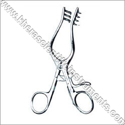 Retractor Self Retaining