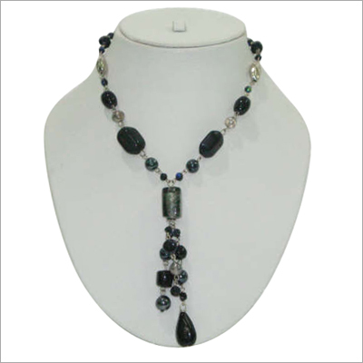 Beaded Necklace - Glass & Metal, 18 Inches, Black | Elegant Design, Durable Beads, Versatile Style