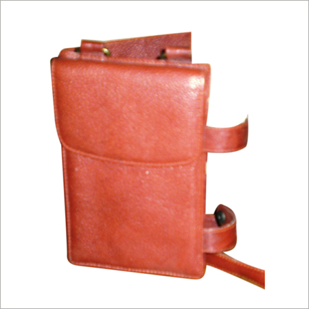 TRAVEL POUCH