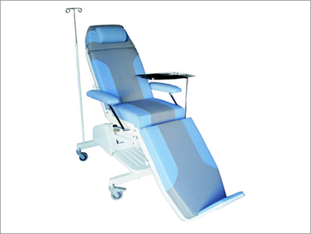 Dialysis Chair - Steel & Vinyl, L x W x H , Adjustable Armrest, Extendable Footrest, 180° Recline, 300 lbs Capacity, 5 Inch Wheels, Easy Cleaning, Enhanced Comfort & Safety