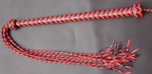 Tom Cat Leather Flogger