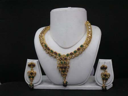 artificial jewellary