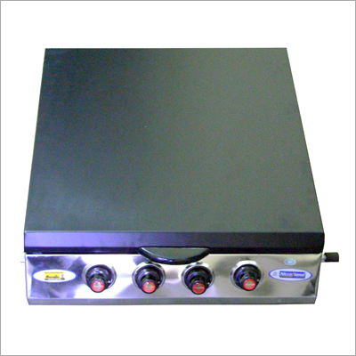 Four Burner LPG Stove with Lid