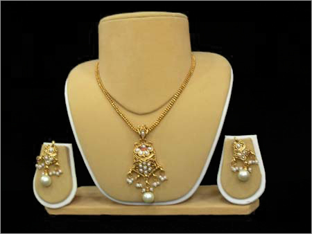 Kundan Jewelry