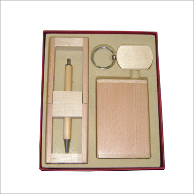 V.Card,Pen & Keychain set