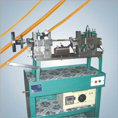 Fox (V) Tail Chain Machine