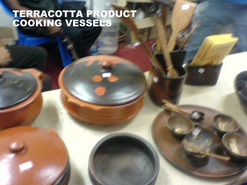 Terracotta cooking vessels