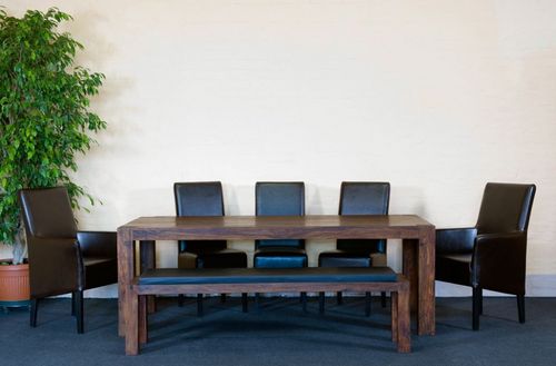 KANDHIR DINING TABLE SET