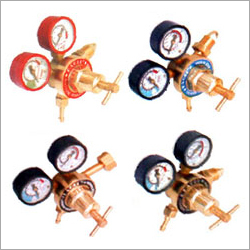 Double Gauge Gas Regulators