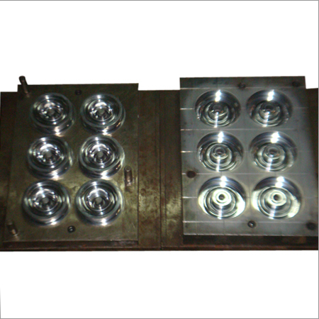 Cap Compresses Mould