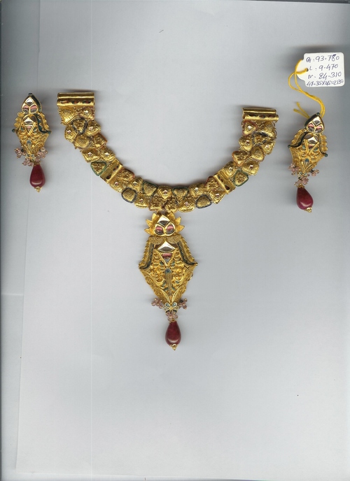 Designer necklace set