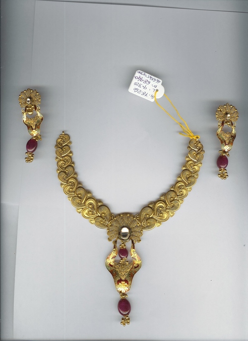 Antique gold necklace set