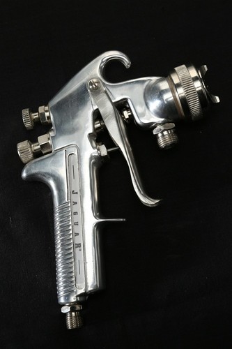 Air Assisted Pressure Feed Spray Gun