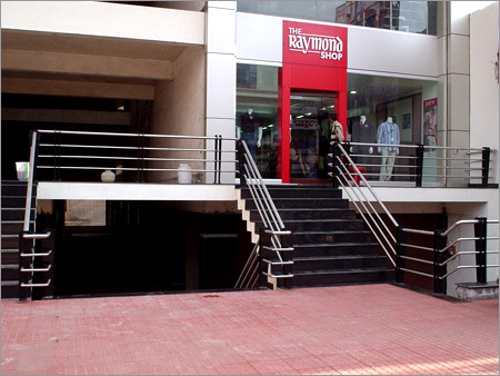 S S Railing with Glass gate