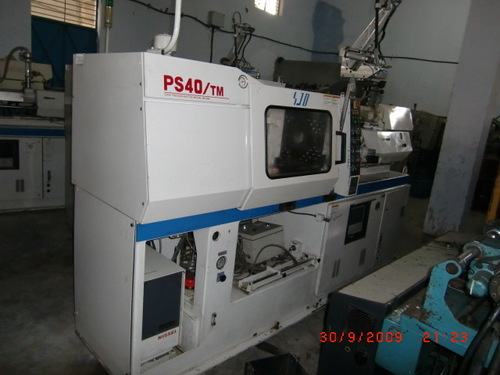 Nissei 40 Ton Automatic Plastic Molding Machine - Color: White & Blue