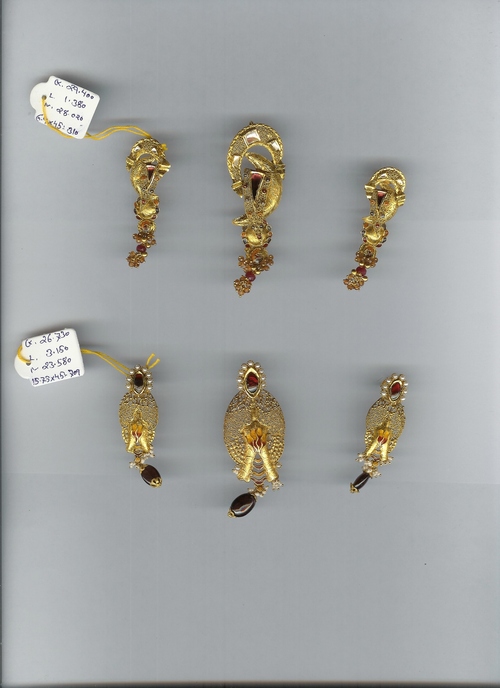 Designer Gold Pendent Set