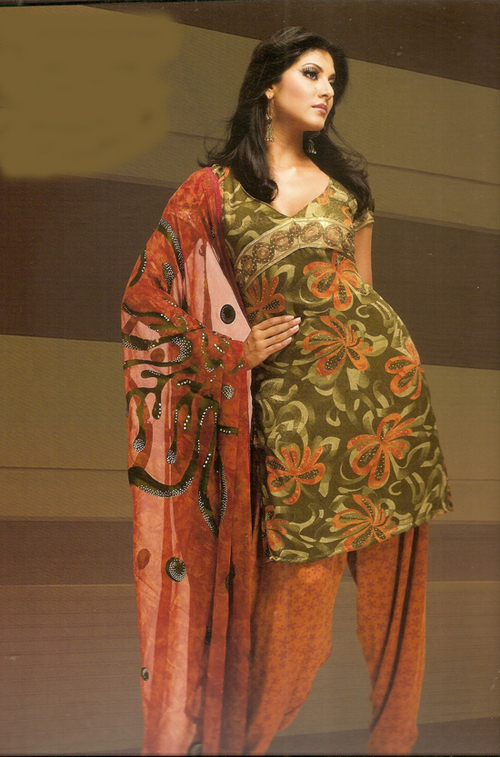 Traditional Salwar Kameez