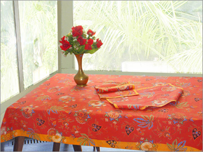 Cotton Table Spread