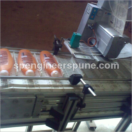 Label Pasting Machine