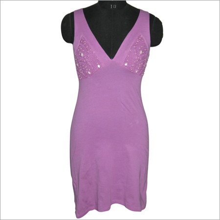 DRESS WITH ELEGANT EMB