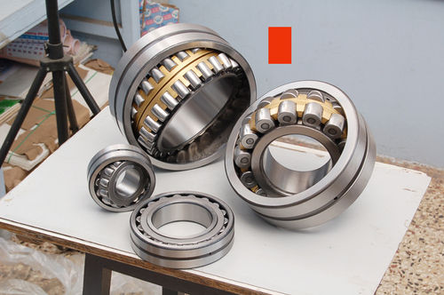 Spherical Roller Bearing 22220