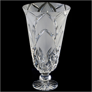 8 Inch Pearl Finish Vase