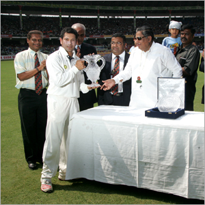 Crystal Trophy (Man of the Match)