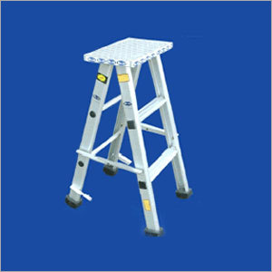 STOOL TYPE ALLUMINIUM ELADDER