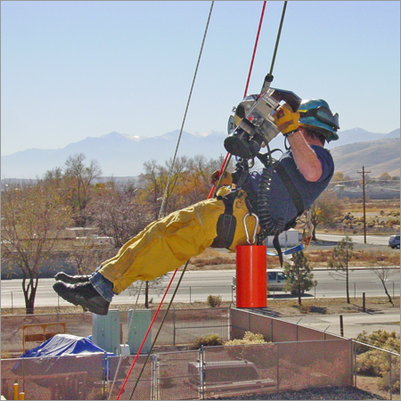 Battery Operated Workman Lift