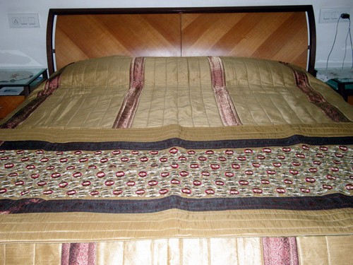 Brocade Stripe Bedspread and Throw