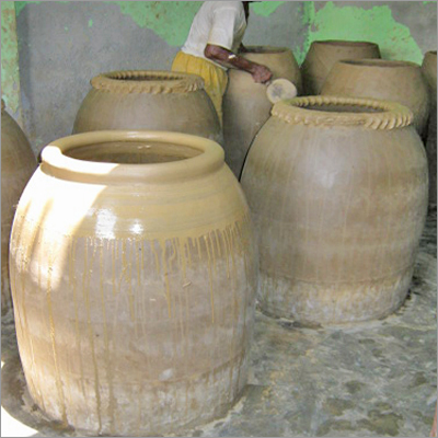 Clay Tandoor  Polishing